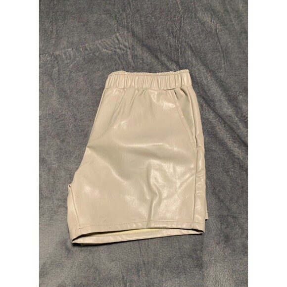 ASOS Pants - Asos Faux Leather Shorts Womens Size XS Cream Paperbag High Rise Pockets Preppy